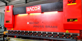 Máy chấn CNC BACOR